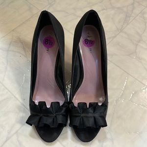 Black peep toe heels